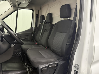 Ford Transit 2.0TDCi 130PK L3H2 | Multimedia | Camera | Airco | Cruise | 3-Zits | Betimmering 21