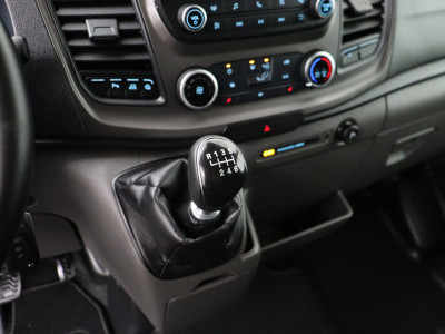 Ford Transit 2.0TDCi 130PK L3H3 | Airco | Cruise | Camera | 3-Persoons foto 15