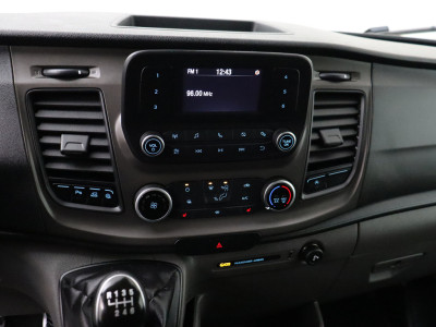 Ford Transit 2.0TDCi 130PK L3H3 | Airco | Cruise | Camera | 3-Persoons foto 16