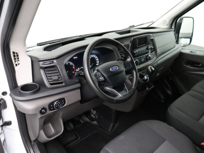 Ford Transit 2.0TDCi 130PK L3H3 | Airco | Cruise | Camera | 3-Persoons foto 3