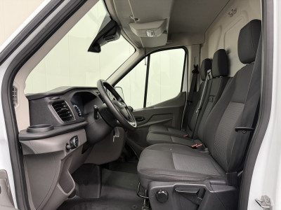 Ford Transit 2.0TDCi 130PK L4H3 Jumbo | Airco | Cruise | Camera | 3-Zits foto 19