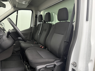 Ford Transit 2.0TDCi 170PK Bakwagen+Laadklep | Dakspoiler | Airco | Cruise | 3-Zits foto 21