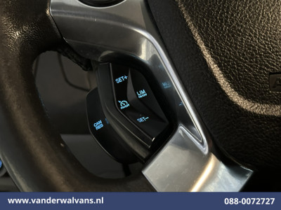 Ford Transit 2.2 TDCI L4H3 Airco | Camera | Navigatie | Cruisecontrol | Parkeersensoren 2800kg trekvermogen, Bijrijdersbank foto 5