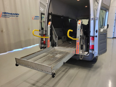 Ford Transit 2.2TDCI Rolstoelauto Apk tot 12-7-2026! foto 8