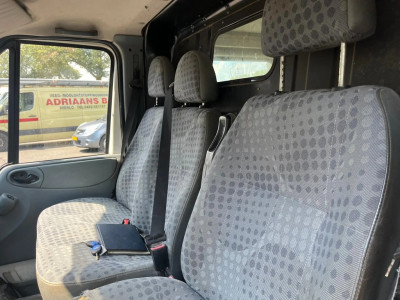 Ford Transit 260S 2.2 TDCI 12