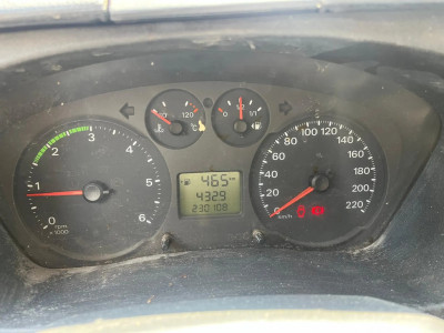 Ford Transit 260S 2.2 TDCI 9