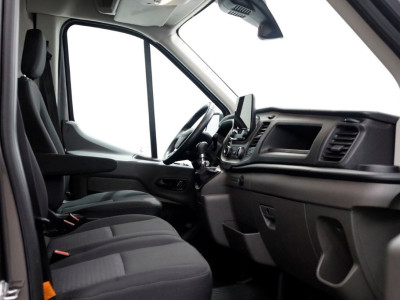 Ford Transit 330 2.0 TDCI 130pk L2H3 Trend Airco/Camera Laadklep 500kg 02-2022 foto 6