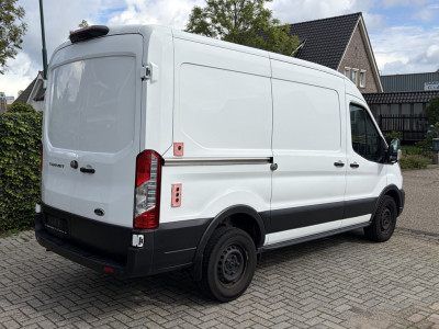 Ford Transit 350 2.0 TDCI 130PK Euro6 Automaat L2H2 Trend â airco â navigatie â camera â APK 04-2027 foto 2