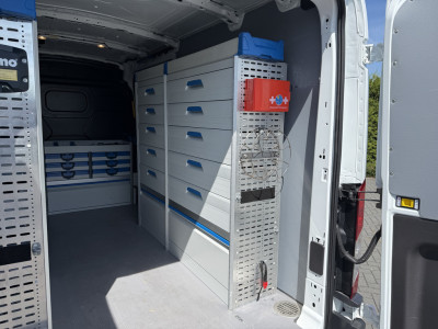 Ford Transit 350 2.0 TDCI 130 PK / L3H2 / 2x SCHUIFDEUR / SORTIMO INRICHTING / IMPERIAAL / 2.8 TONS TREKHAAK / 3-ZITS / CRUISE foto 11