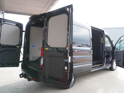 Ford Transit 350 2.0 TDCI 165PK L3H2 Limited RWD Automaat nr. V003 | Airco | Adap.Cruise | Navi |Trekhaak 3.500KG foto 5