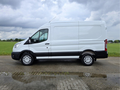 Ford Transit 350 2.0 TDCI L2 H2 - 130 Pk - Euro 6 - Airco - Cruise Control foto 2