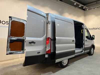 Ford Transit 350 2.0 TDCI L2H2 Trend 130 PK / Euro 6  / Airco / Cruise Control / CarPlay / PDC / Navigatie / 3-Zits foto 17