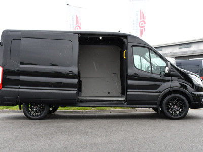 Ford Transit 350 2.0 TDCI L3H2 Black Edition Camera, Cruise, Carplay, 185pk, Xenon, Multimedia, Automaat, Trekhaak, Sensoren, Uniek! foto 11