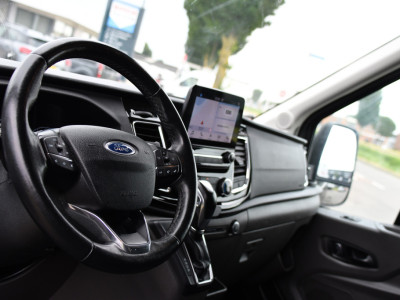 Ford Transit 350 2.0 TDCI L3H2 Limited PB Edition Camera, Cruise, Carplay, Xenon, Automaat, 185pk, Multimedia, Trekhaak, Sensoren, Uniek! foto 2