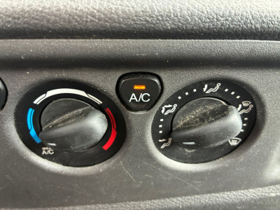 Ford Transit 350 2.2 TDCI 125pk L2H2 AIRCO Trend foto 6