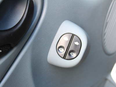 Ford Transit 350L 2.2 TDCI Ambiente EF 125PK Open Laadbak | Dubbelucht | Airco | Trekhaak | 15