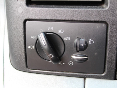 Ford Transit 350L 2.2 TDCI Ambiente EF 125PK Open Laadbak | Dubbelucht | Airco | Trekhaak | 17