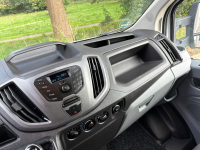 Ford Transit Bakwagen 350 2.0 TDCI L4H1|Dhollandia laadklep|EURO6|131PK|airco|bluetooth|drie zitplaatsen|elektrisch pakket foto 14