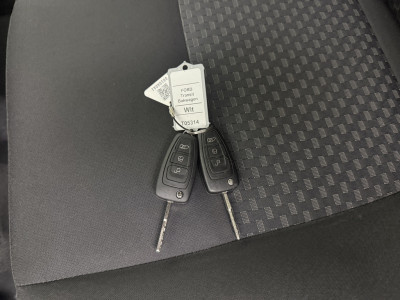 Ford Transit Bakwagen+Laadklep | Dubbellucht | Airco | Cruise | 3-Zits 5