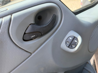 Ford Transit HINTEN,ANTRIEB,1e,EIG.AIRCO,12-2013 foto 11