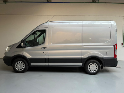 Ford Transit Servicewagen 350 2.0 TDCI euro6 L2H2 Trend 3Persoons Sortimo inrichting Airco Camera Grijs metallic RIJKLAARPRIJS! foto 3