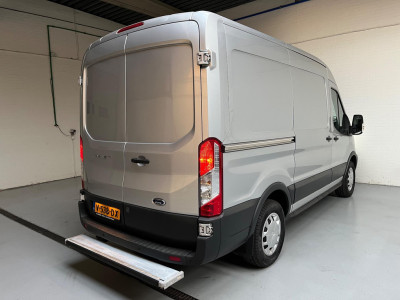 Ford Transit Servicewagen 350 2.0 TDCI euro6 L2H2 Trend 3Persoons Sortimo inrichting Airco Camera Grijs metallic RIJKLAARPRIJS! foto 6