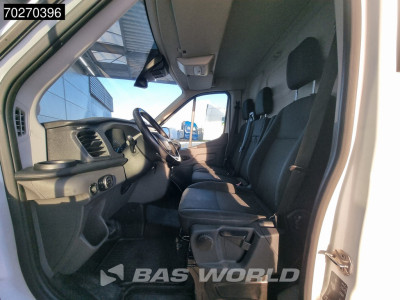Ford Transit 130pk Engine not 100% L2H2 Airco Cruise Parkeersensoren L2H2 10m3 Airco Cruise control foto 13