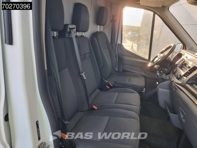 Ford Transit 130pk Engine not 100% L2H2 Airco Cruise Parkeersensoren L2H2 10m3 Airco Cruise control foto 15
