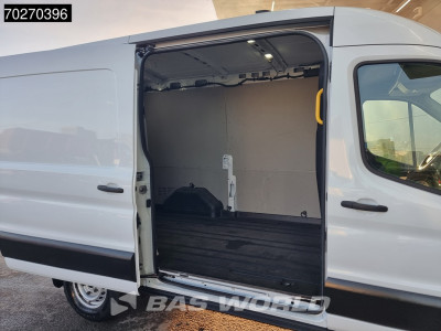 Ford Transit 130pk Engine not 100% L2H2 Airco Cruise Parkeersensoren L2H2 10m3 Airco Cruise control foto 6