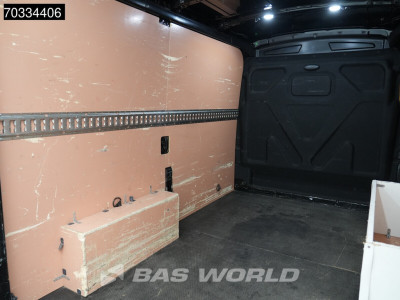 Ford Transit 130pk L2H2 Airco Cruise Camera Parkeersensoren Euro6 L2 Airco Cruise control foto 11