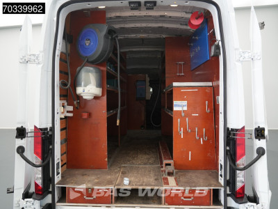 Ford Transit 130pk L4H3 Dubbele Schuifdeur Werkplaatsinrichting Airco Navi Carplay Camera Trekhaak Euro6 L3 Airco Trekhaak Cruise control foto 11