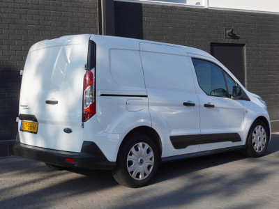 Ford Transit Connect 1.5 EcoBlue 100PK Automaat EURO 6 - Airco - Navi - Camera - € 13.950,- Excl. foto 2