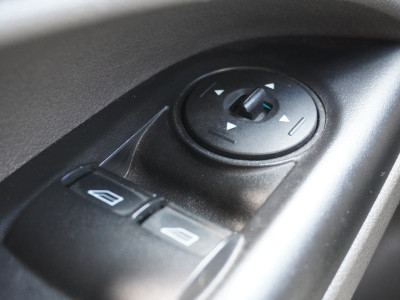 Ford Transit Connect 1.5 EcoBlue 100PK L2 EURO 6 - Airco - Carkit - PDC - €10.900,- Excl. foto 17