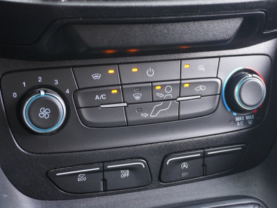 Ford Transit Connect 1.5 EcoBlue EURO 6 - Airco - Trekhaak - € 12.900,- Excl. 10