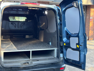 Ford Transit Connect 1.5 EcoBlue L2 AUTOMAAT/NAVI/CRUISE/APPLE CARPLAY/TREKHAAK/CAMERA/AIRCO/METALLIC LAK/120 PK/CADDY/PARTNER 14