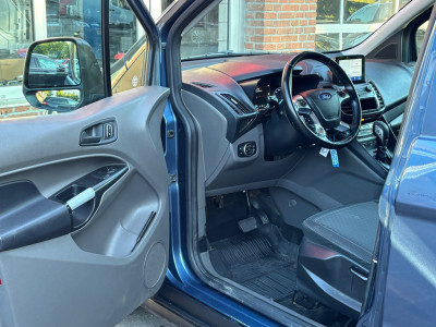 Ford Transit Connect 1.5 EcoBlue L2 AUTOMAAT/NAVI/CRUISE/APPLE CARPLAY/TREKHAAK/CAMERA/AIRCO/METALLIC LAK/120 PK/CADDY/PARTNER 16