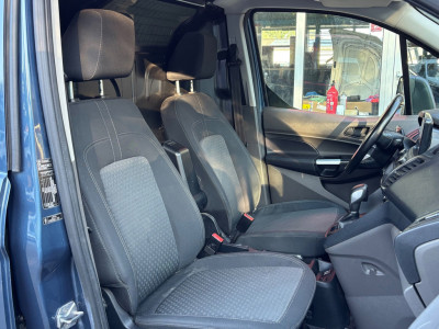 Ford Transit Connect 1.5 EcoBlue L2 AUTOMAAT/NAVI/CRUISE/APPLE CARPLAY/TREKHAAK/CAMERA/AIRCO/METALLIC LAK/120 PK/CADDY/PARTNER 17