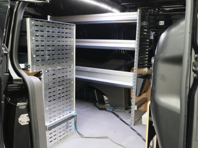 Ford Transit Connect 1.5 EcoBlue L2 Trend Airco, Cruise, Verwarmde Voorruit, Apple Carplay, Camera, PDC, Sortimo, 16 12