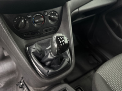 Ford Transit Connect 1.5TDCI Edition | Airco | Trekhaak | Betimmering foto 15