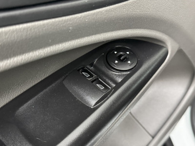 Ford Transit Connect 1.5TDCi 120PK Lang 3-Zits Business | Imperiaal | Airco | Cruise | Betimmering foto 8