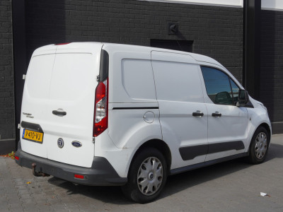 Ford Transit Connect 1.6 TDCI 96PK - Airco - Trekhaak - PDC - € 3.950,- Excl. foto 2