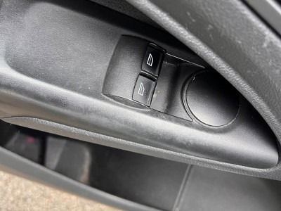 Ford Transit Connect 1.6 TDCI L1 Ambiente First Edition EX BTW NAP APK 11-04-2027 Trekhaak foto 12