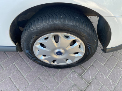 Ford Transit Connect 1.6 TDCI L1 Trend / Airco / 3Zits / 2015 / Euro5 / PDC / APK 8-12-2026 / Imperiaal / 5