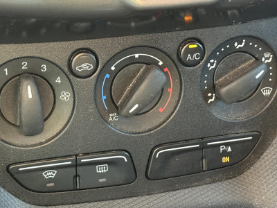 Ford Transit Connect 1.6 TDCI L2 Trend Airco|Trekhaak|3 Zits foto 10