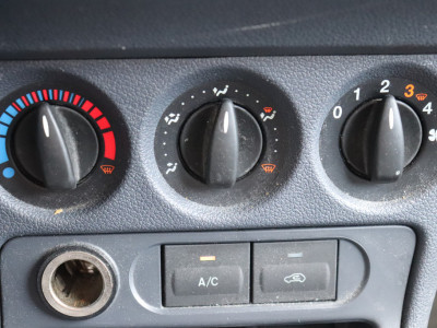Ford Transit Connect 1.8 TDCi - Airco - Trekhaak - Radio - €999,- Excl. foto 9
