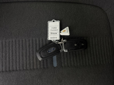 Ford Transit Connect Active Benzine | 3-Zits | Multimedia | Camera | Airco | Cruise | Betimmering foto 6