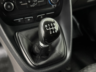 Ford Transit Connect Benzine 100Pk Lang | 3-Zits | Airco | Cruise | Trekhaak 16