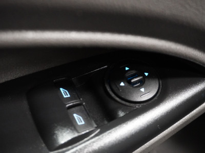 Ford Transit Connect Limited 1.5 EcoBlue 100PK L2 EURO 6 - Airco - Navi - Cruise - €12.900,- Excl. foto 17