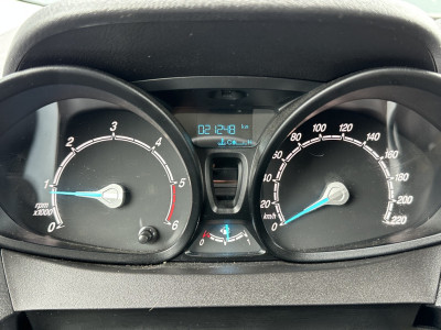 Ford Transit Courier 1.5 TDCI / 1e EIGENAAR / 21.248 KM ! / AIRCO / STOELVERWARMING / PDC / NAVIGATIE / CARPLAY 15