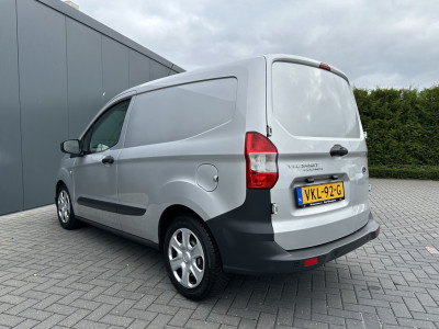 Ford Transit Courier 1.5 TDCI / 1e EIGENAAR / 21.248 KM ! / AIRCO / STOELVERWARMING / PDC / NAVIGATIE / CARPLAY 5